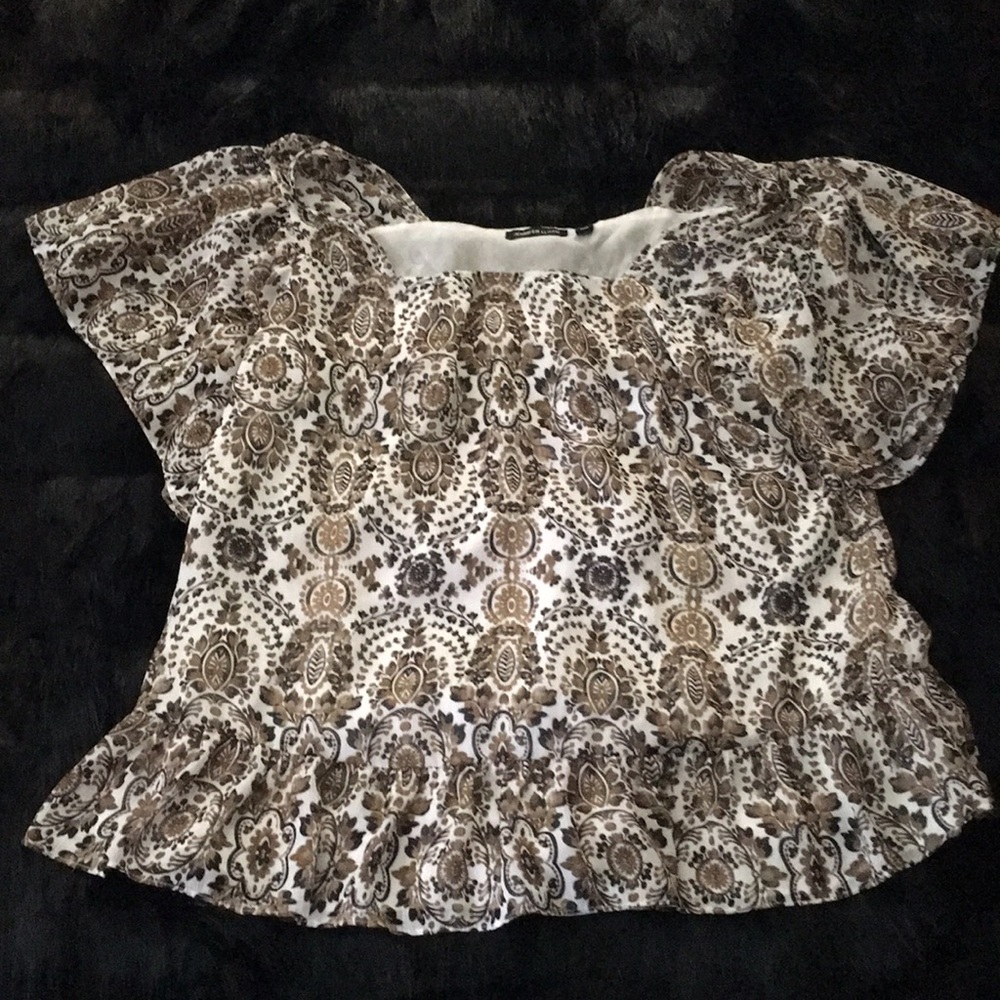 Pretty Jennifer Lloyd Flowing Top Size XL